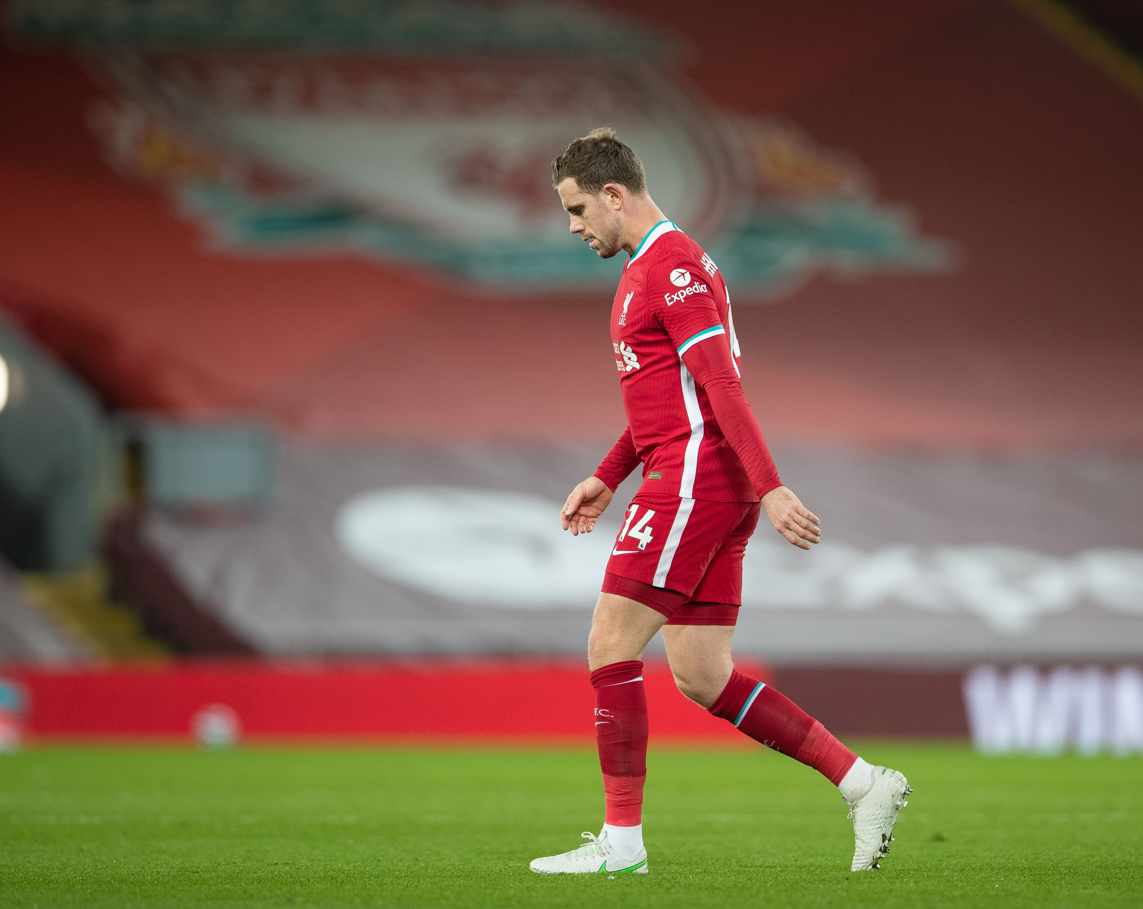 费兰：现在负面评论已经影响不到我，我不再容易冲动和情绪化（费兰：负评已无法影响我，如今更冷静，不再冲动或情绪化）