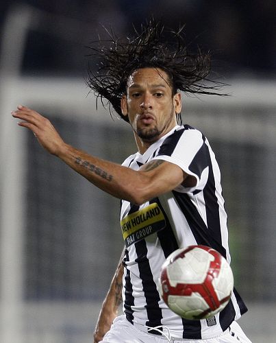 剑南春丨国米2-0拉齐奥登顶，劳塔罗闪击，博尼破门（剑南春丨国米2-0力克拉齐奥登顶：劳塔罗闪击，博尼建功）