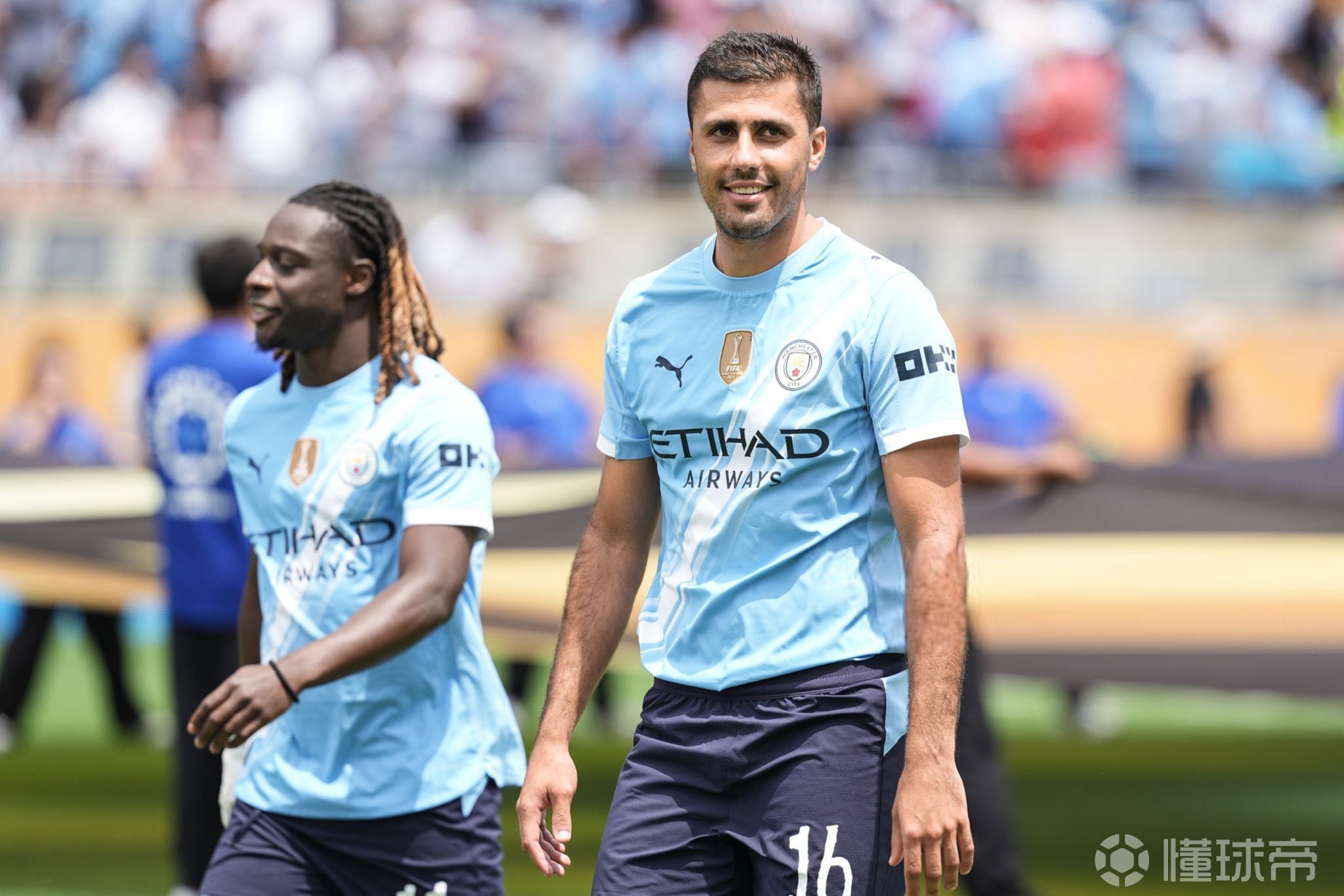 14球追平J马，迪亚斯成为欧冠进球最多的哥伦比亚球员（欧冠14球！迪亚斯追平J马，登顶哥伦比亚头号射手）