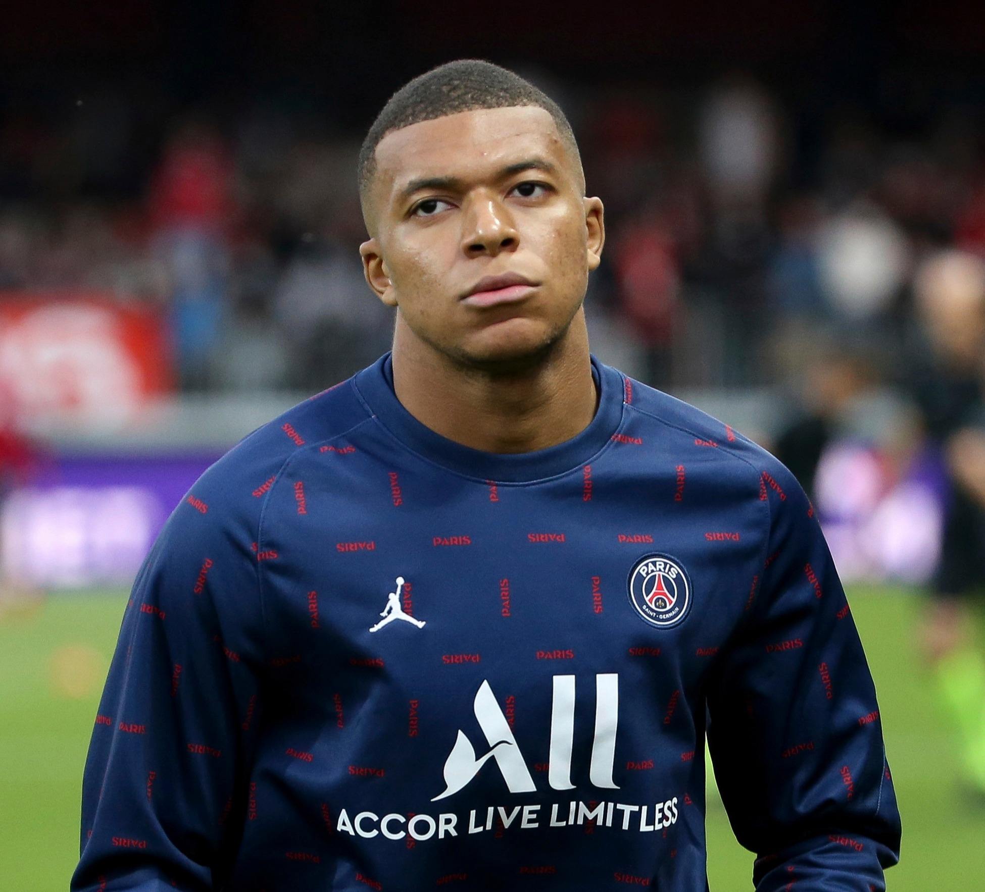 记者：莫兰特大概率留队，森林狼将控卫补强目标转向欧文（记者：莫兰特大概率留守，森林狼控卫补强转而瞄准欧文）