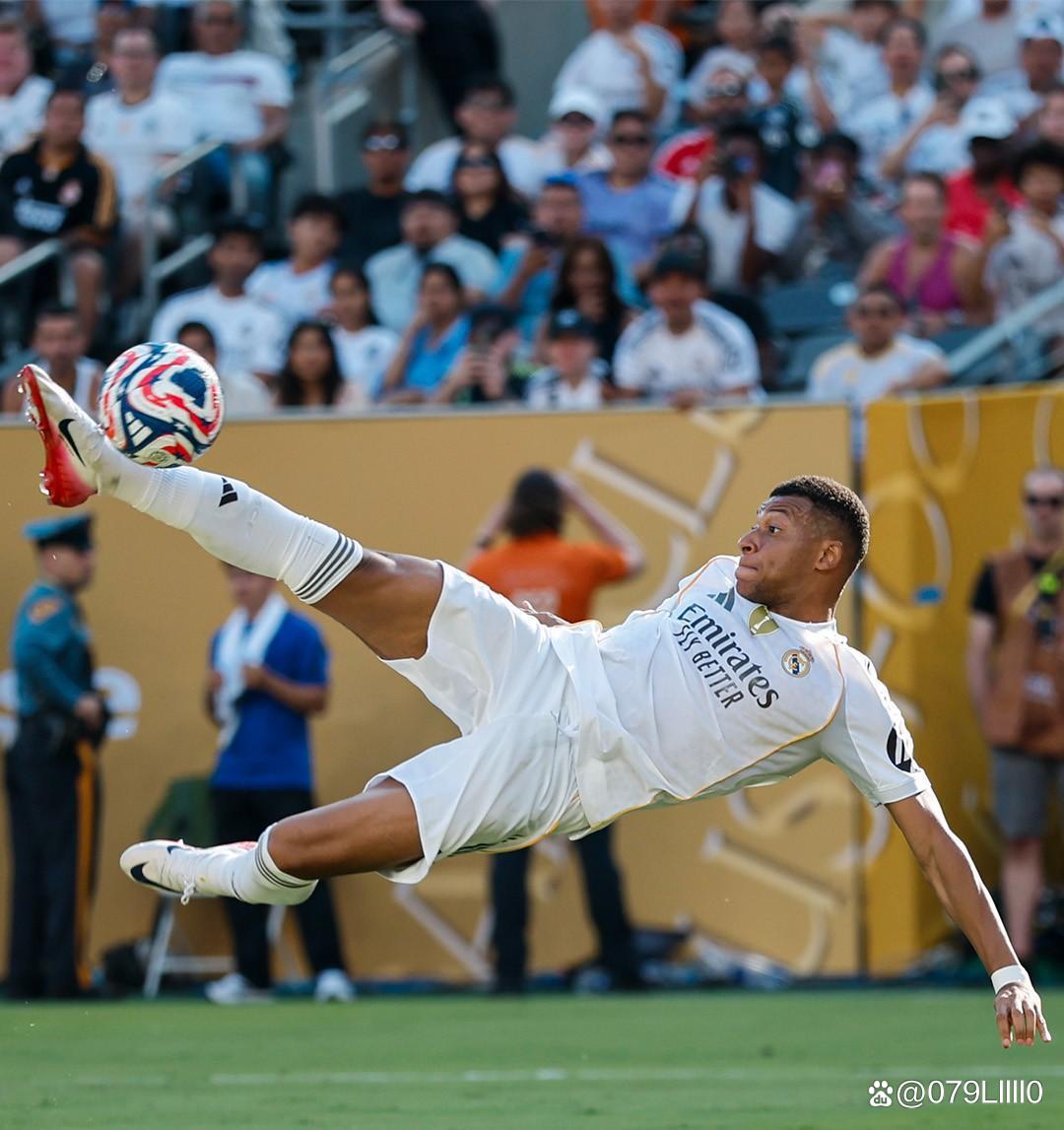 奥乌苏去津门虎？于根伟：目前不可能敲定引援，别轻信传闻（奥乌苏要加盟津门虎？于根伟澄清：暂无法定引援，勿信传闻）